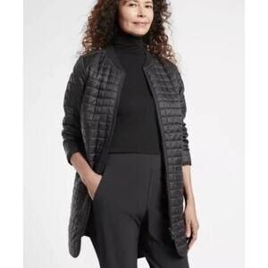 Athleta Grandview Primaloft Quilted Jacket Women’s Medium Black Lightweight Coat